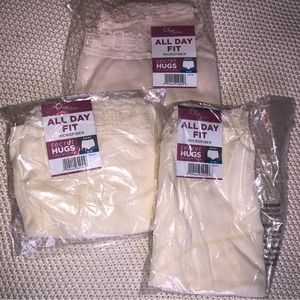 NWT Olga Secret Hugs Briefs Underwear Cream XL/8